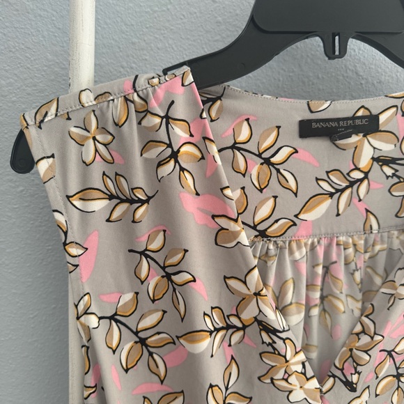 Banana Republic Tank - Picture 2 of 4